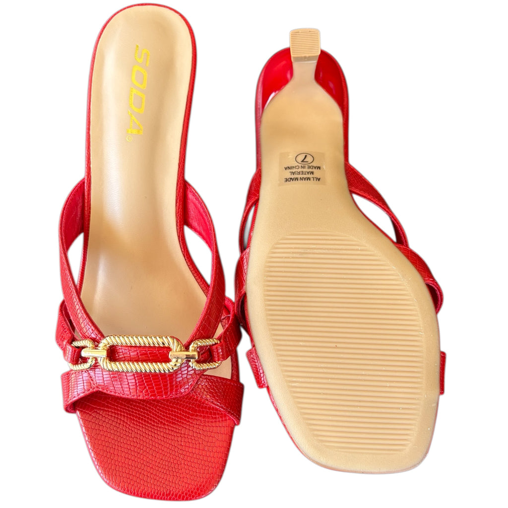 Red Kitten Heels w Gold Accent