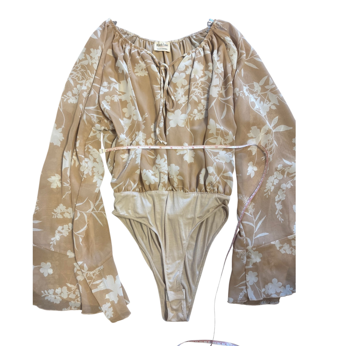 Peach Love California Tan Floral V-Neck Bodysuit Size Small - RF