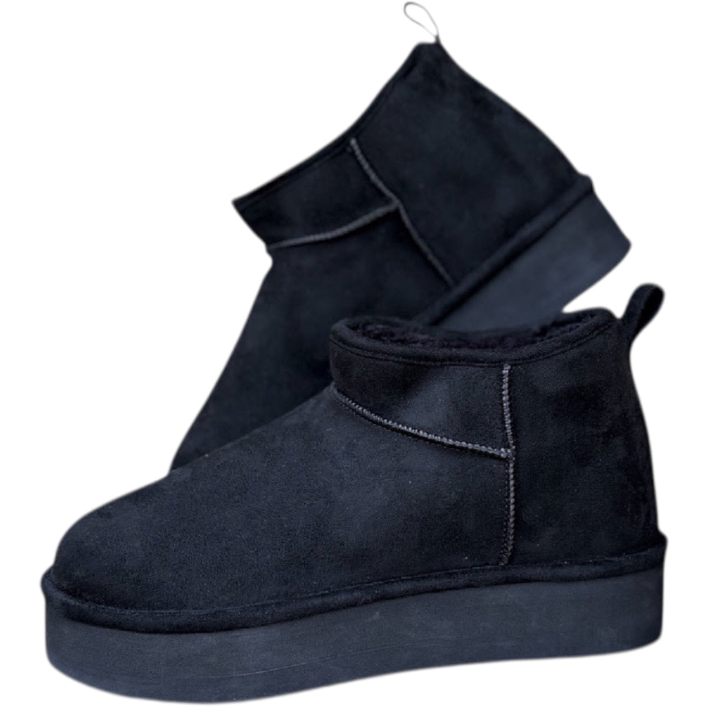 Madden Girl Black Shearling Lined Shortie Boot Size 9.5-RF