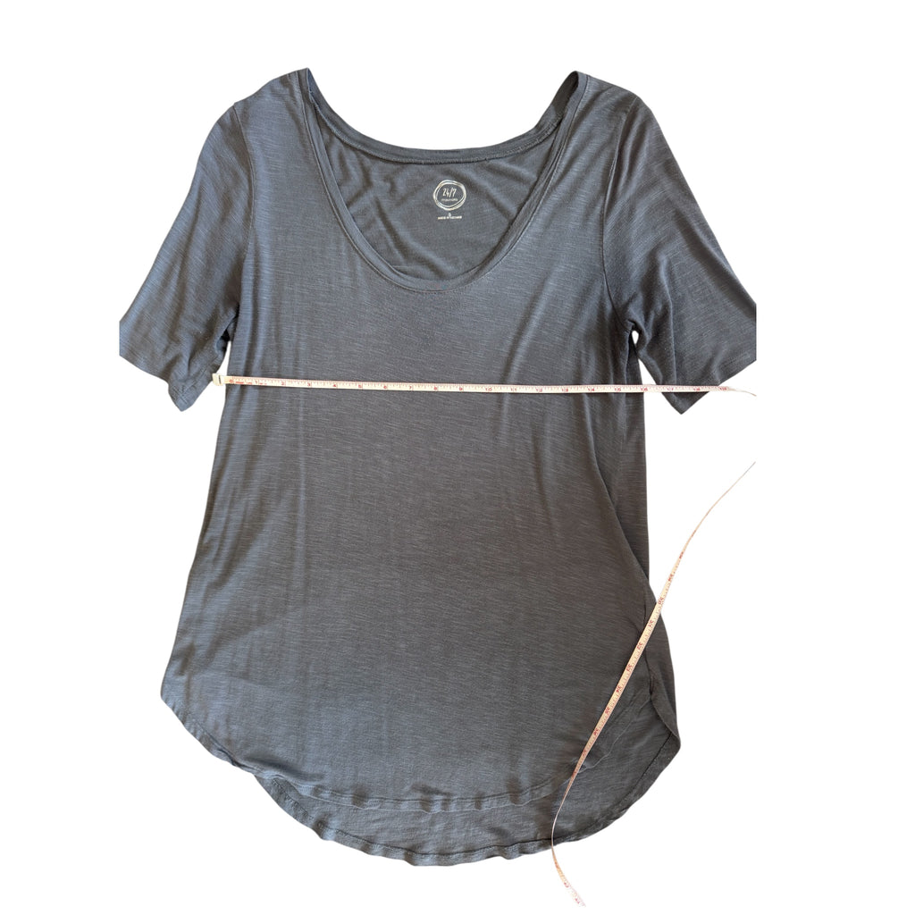 Maurices Grey Basic Top Size Small- RF