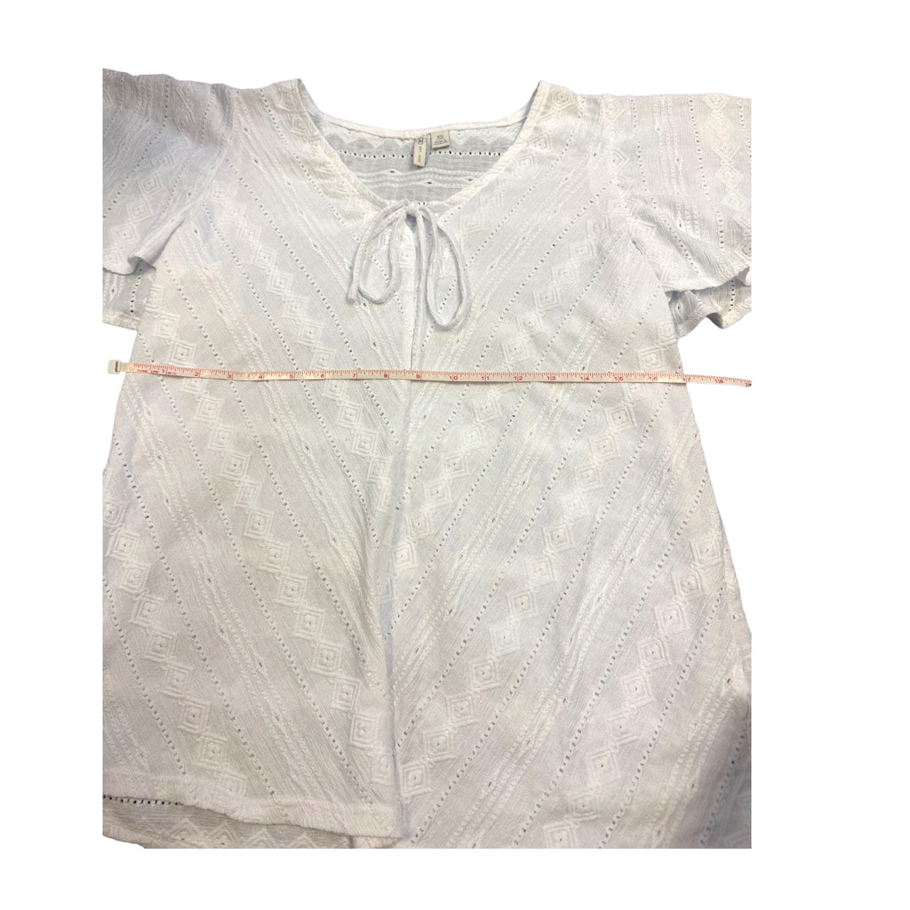 Cato White Diamond Pattern Blouse Size XS - RF