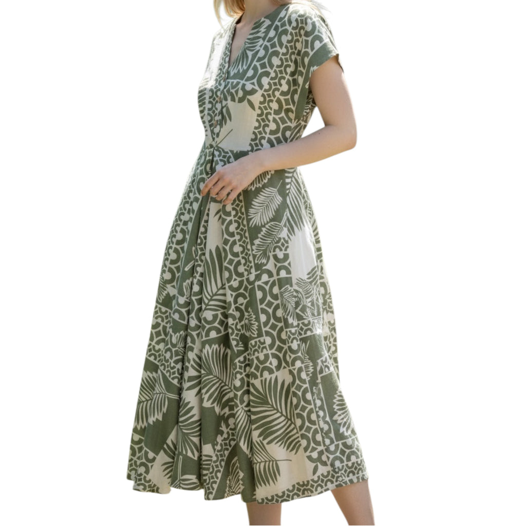Very J Tropical Print Midi Dress