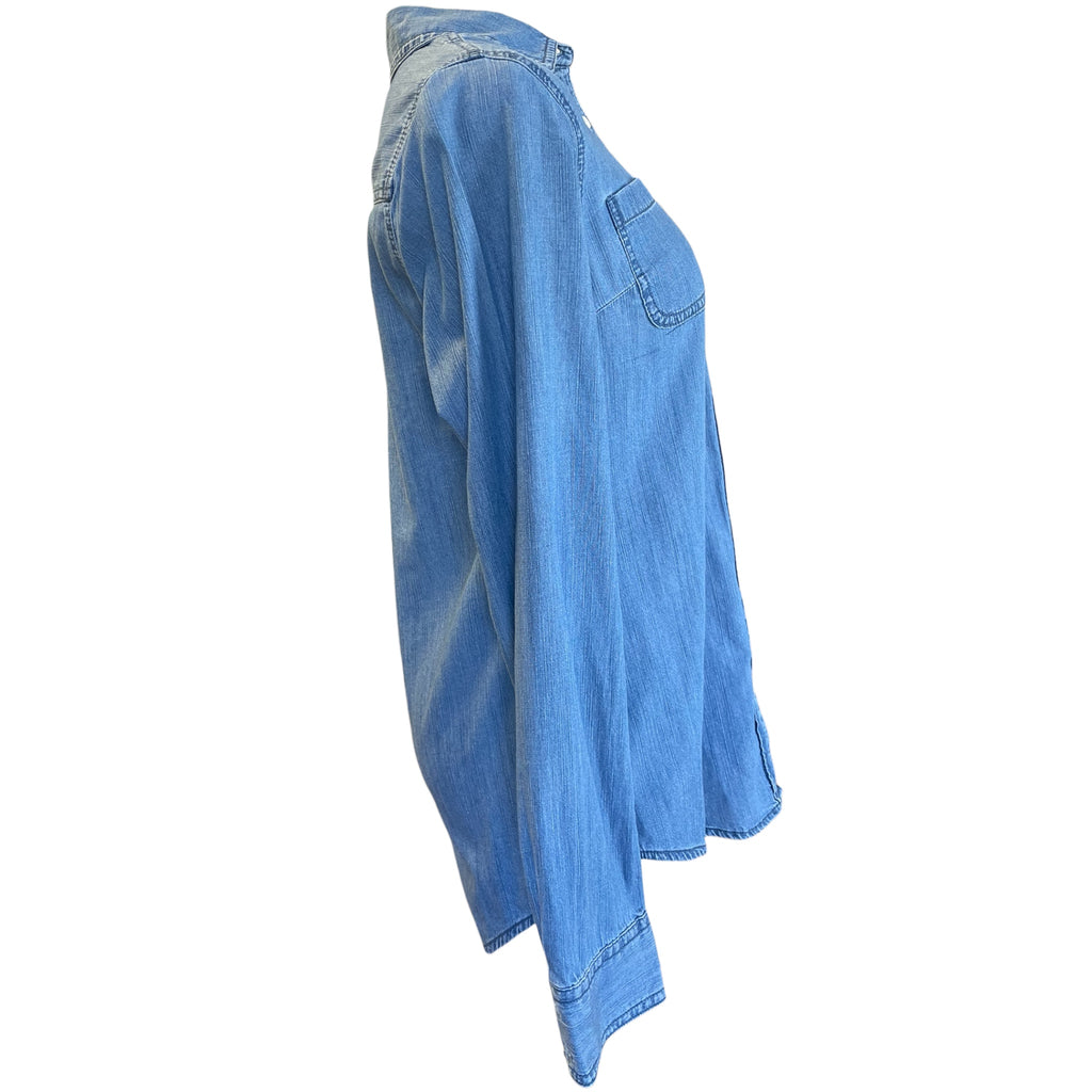 St. John's Bay Blue Denim Button-Up Size M - RF