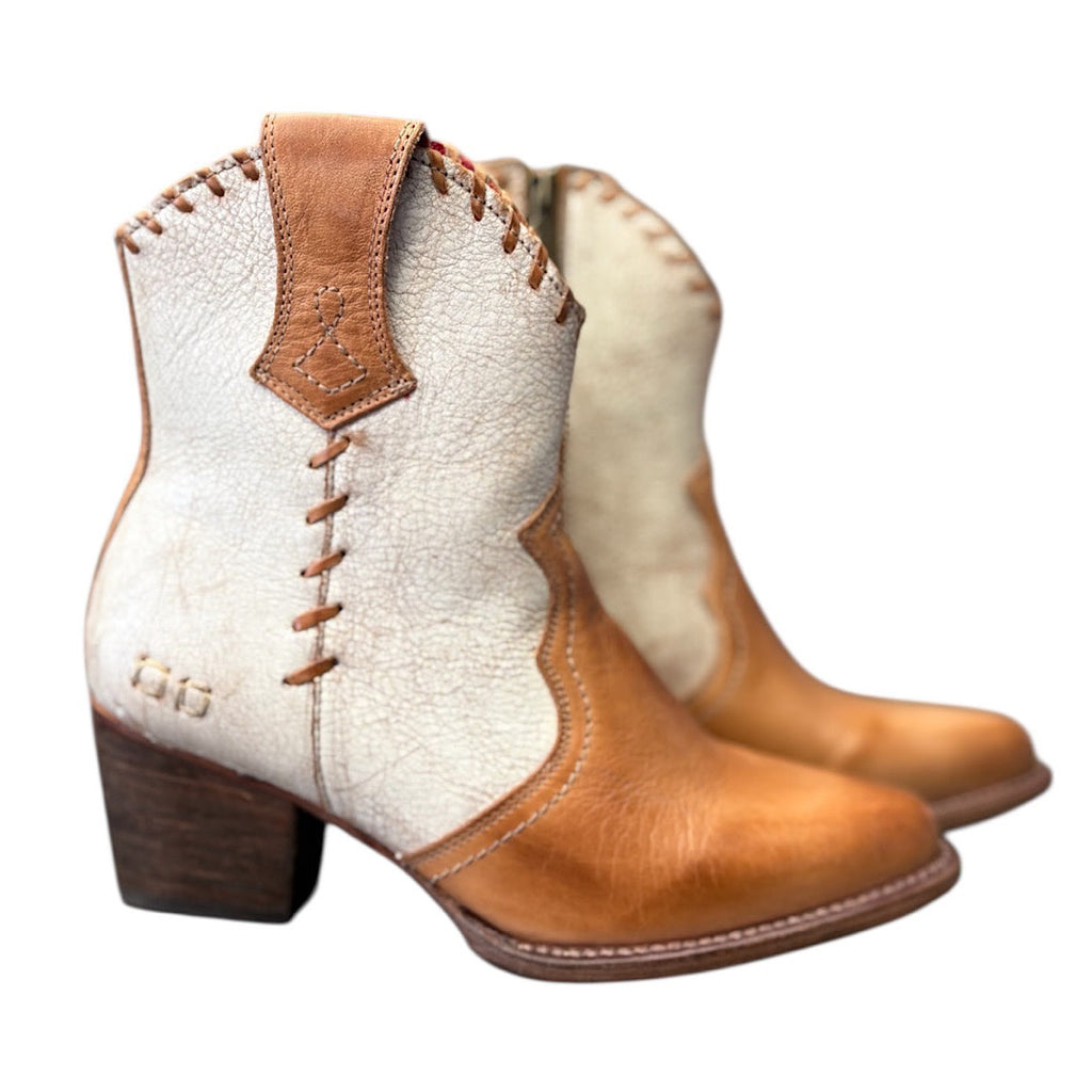 BED|STU Baila II Tan Rustic Nectar Lux