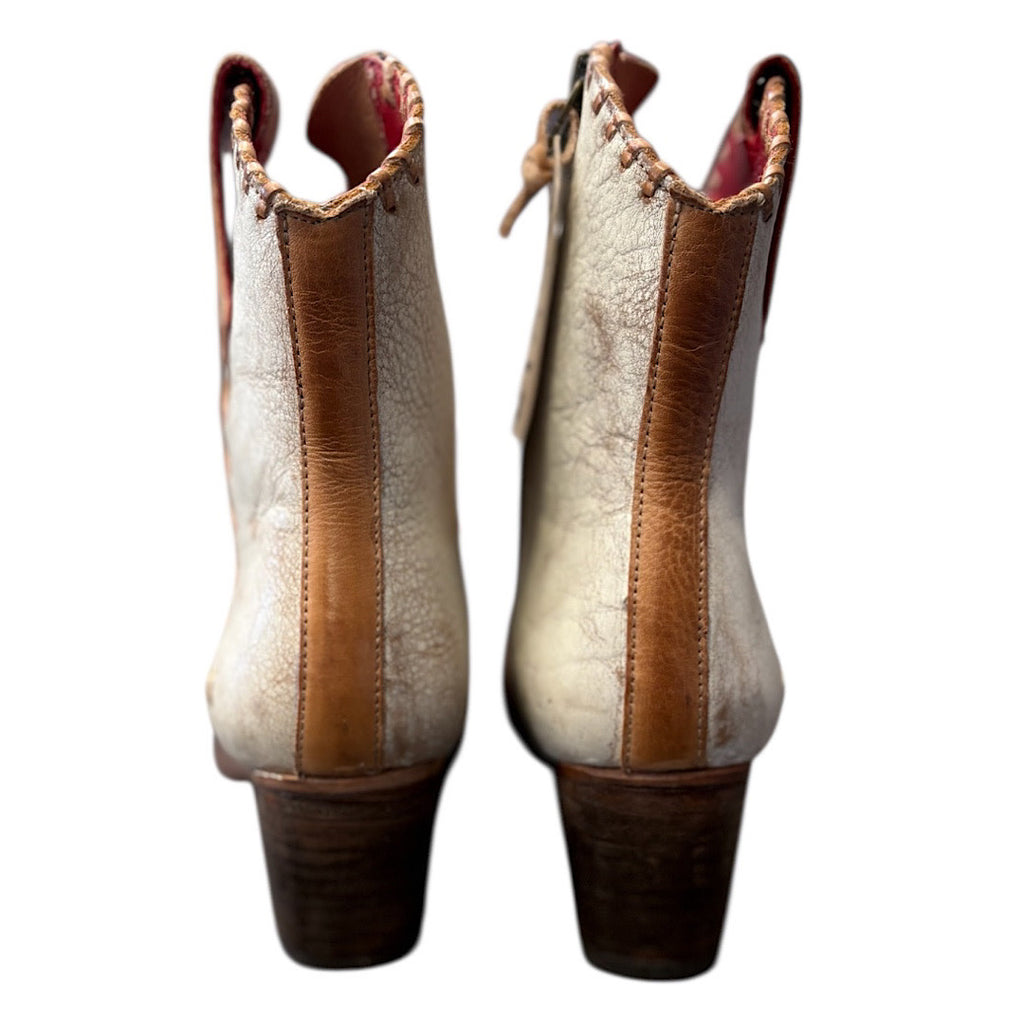 BED|STU Baila II Tan Rustic Nectar Lux